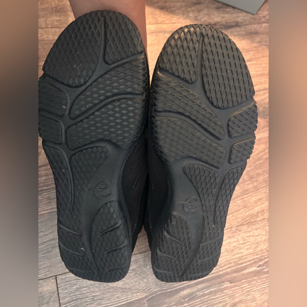 Easy Spirit Black Slip-On Shoes with zipper front - Picture 3 of 5